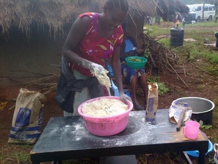 Preparations for the group meal